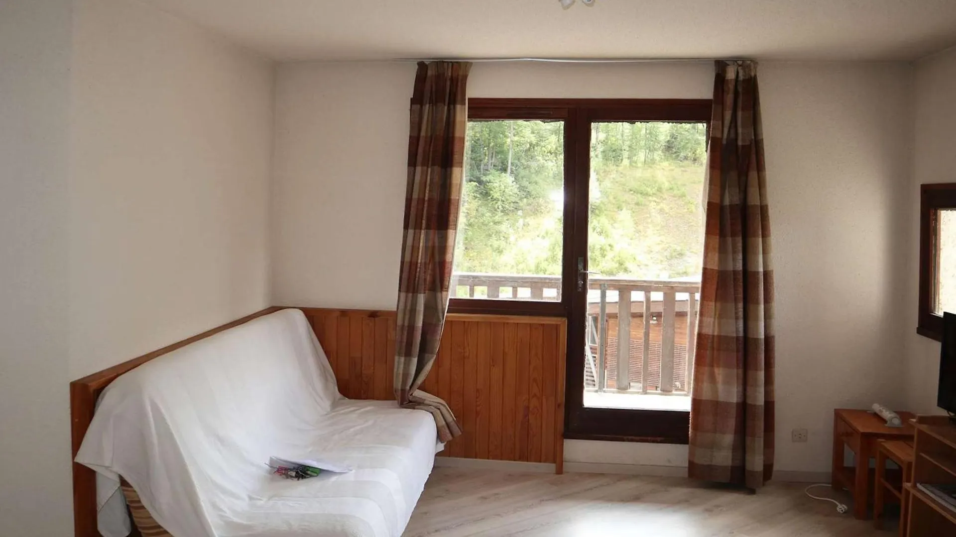 Appartement Confort 6 Pers. Face Telesiege, Commerces & Animations - Les Orres 1650 - Fr-1-322-592 France